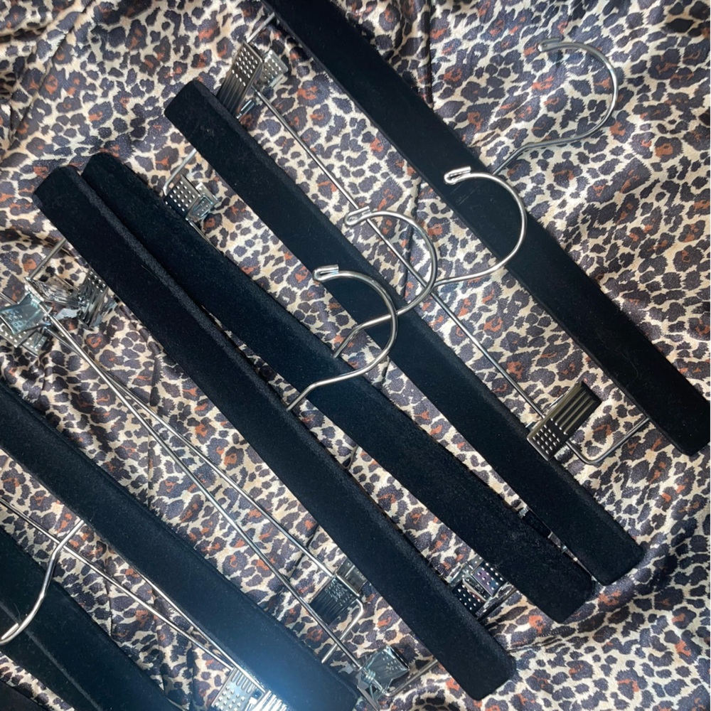10 Crushed Velvet Black and Silver Pant Hangers - Picture 8 of 16